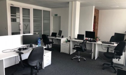  FOR RENT - Office - port-louis  